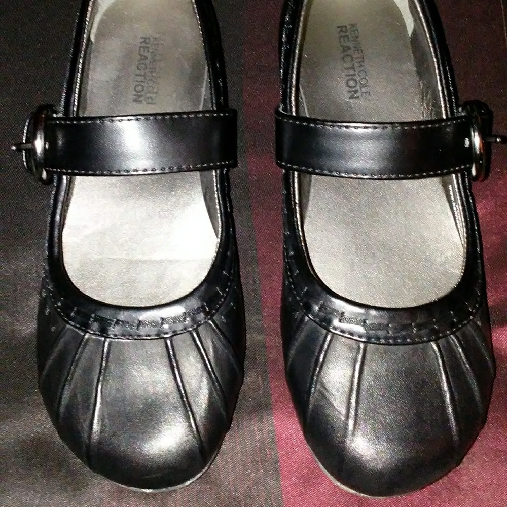 Kenneth cole Girls shoes